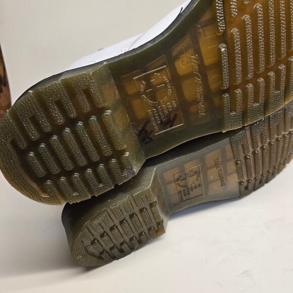 Doc Martens Women's 1460 8-Eye Lace-Up Combat Boot in White Leather, US 7, EU 38 - Picture 10 of 11